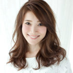 【40代のヘアスタイル】「STORY」世代に似合うセミロング!アレンジ自在な大人の髪型特集!