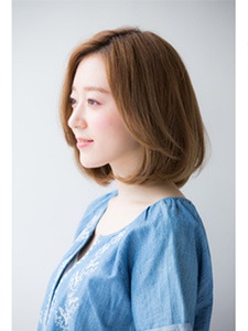 40代の髪型・ヘアカタログミディアムNo.4（2017）